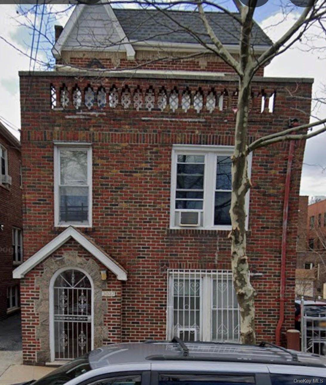 3027 Radcliffe Avenu Avenue - Photo 1