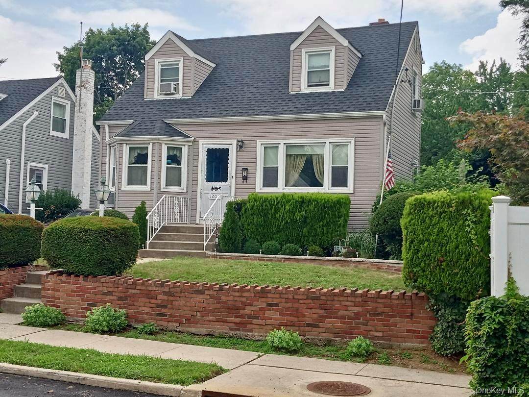 1207 Slabey Avenue - Photo 1