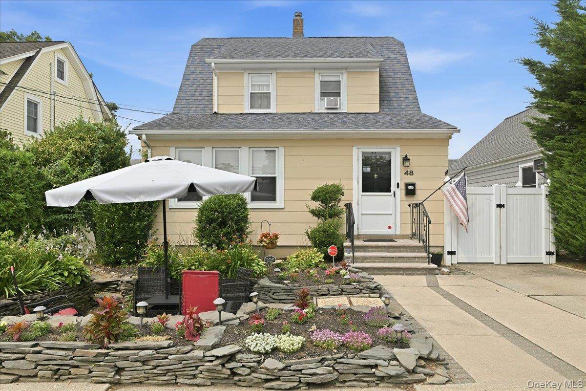 48 Poplar Street - Photo 1