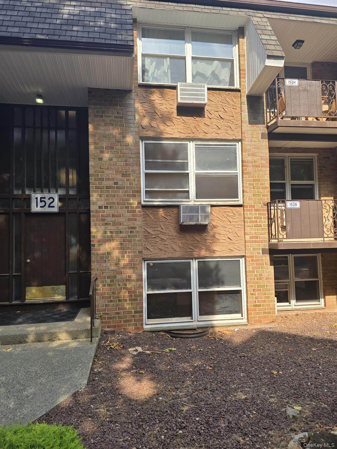 152 Kearsing Parkway - Photo 1
