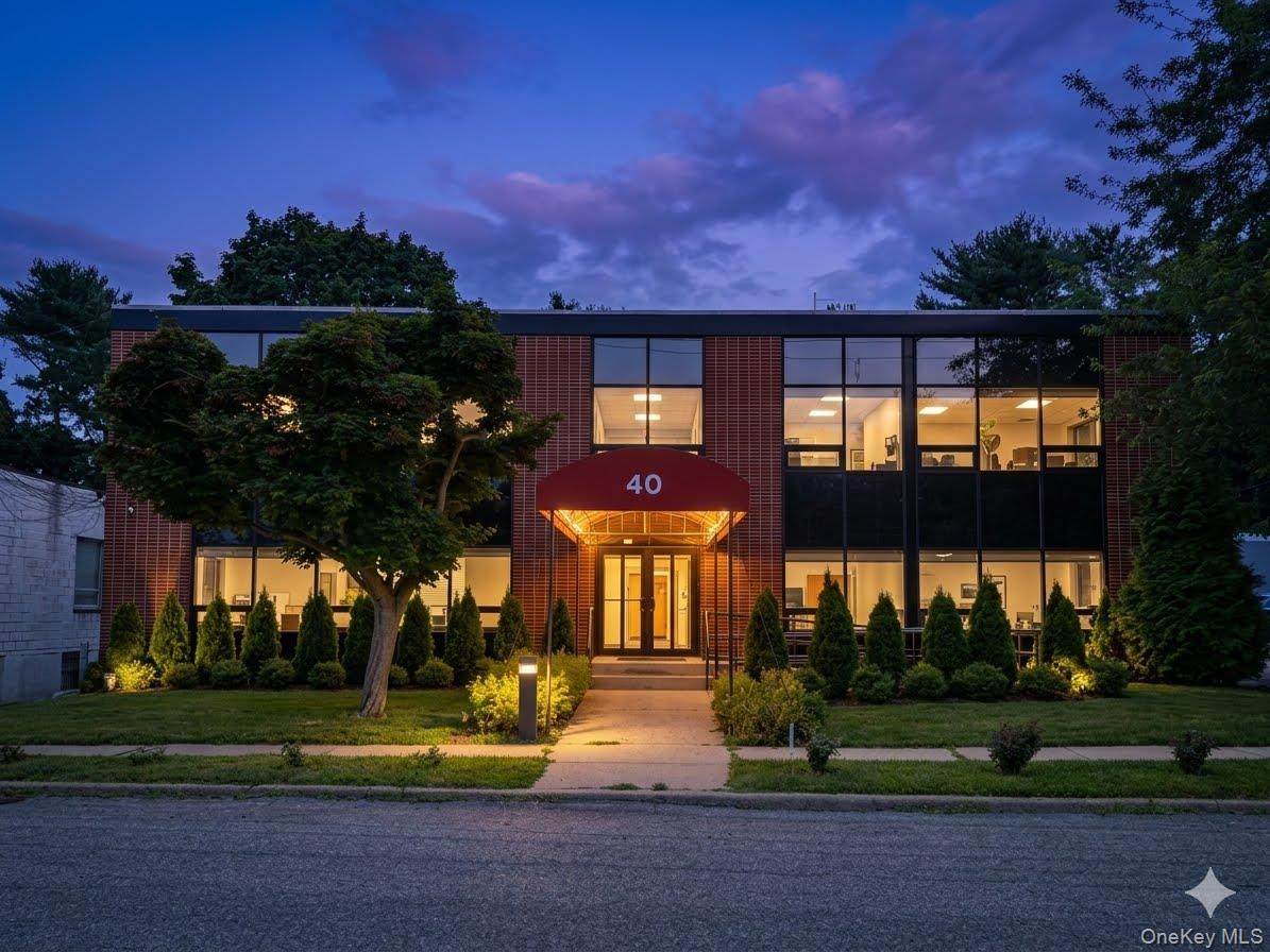 40 Railroad Avenue - Photo 1