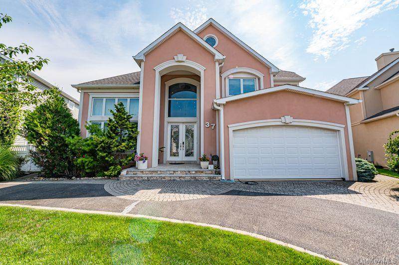 37 Crescent Cove Circle - Photo 1