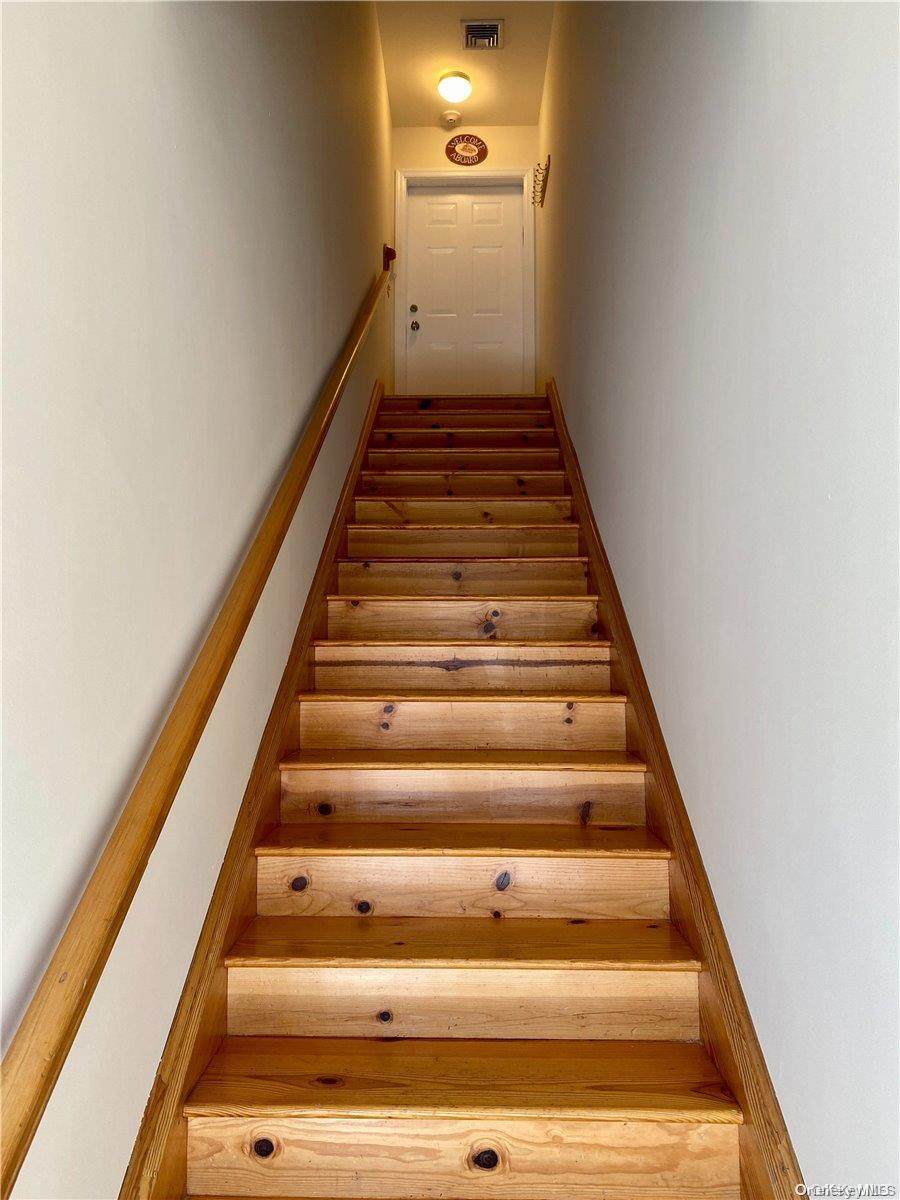 259 Glen Cove Avenue - Photo 1