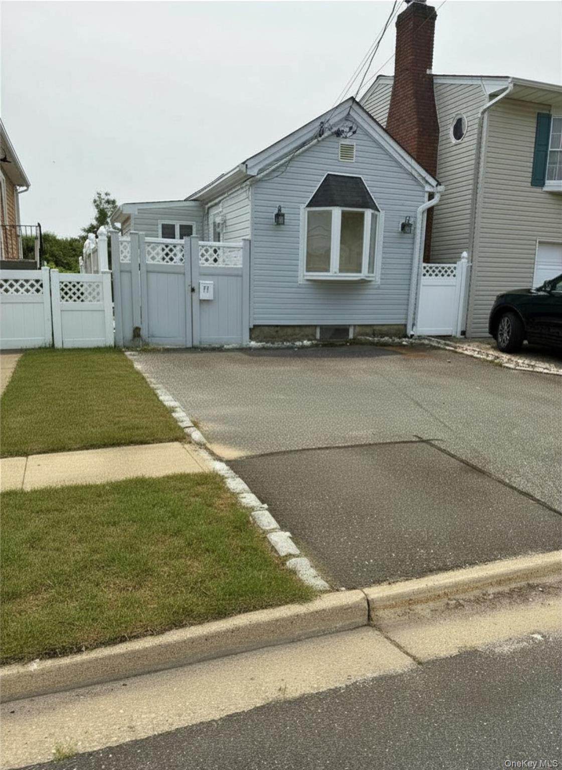 77 Santa Barbara Road - Photo 1
