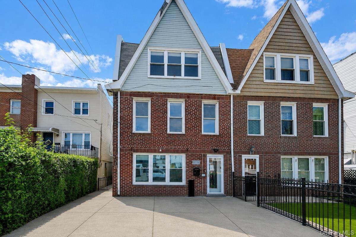 227 Calhoun Avenue - Photo 1