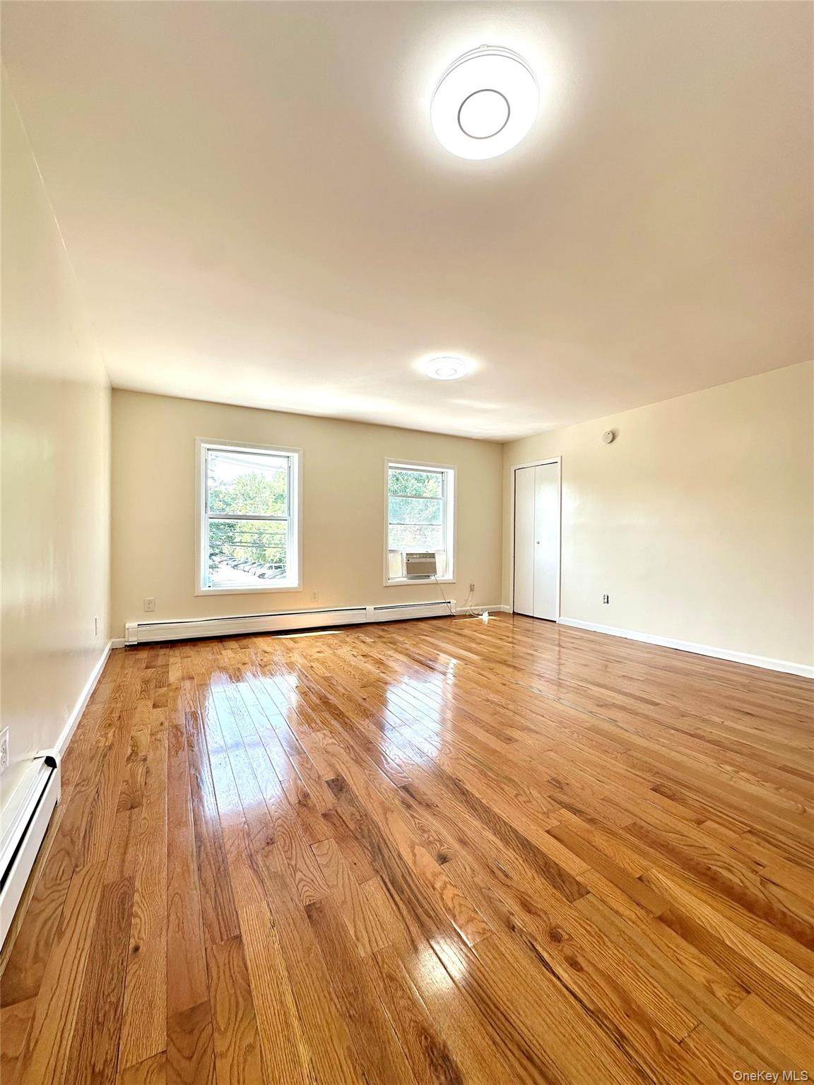 2069 Lacombe - Photo 1