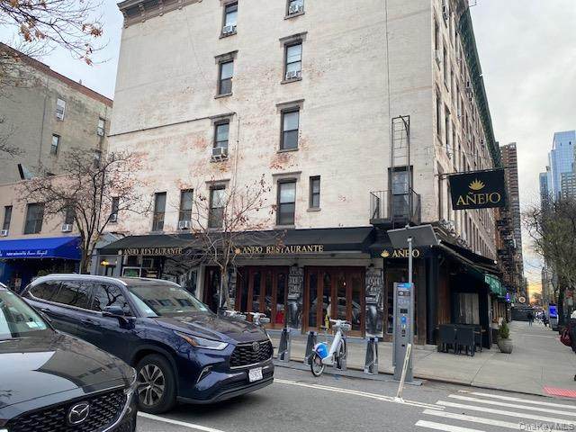 468 47th Street - Photo 1