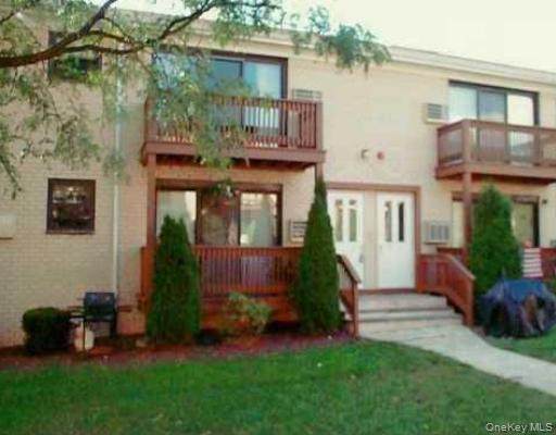 107 Sneden Place - Photo 1