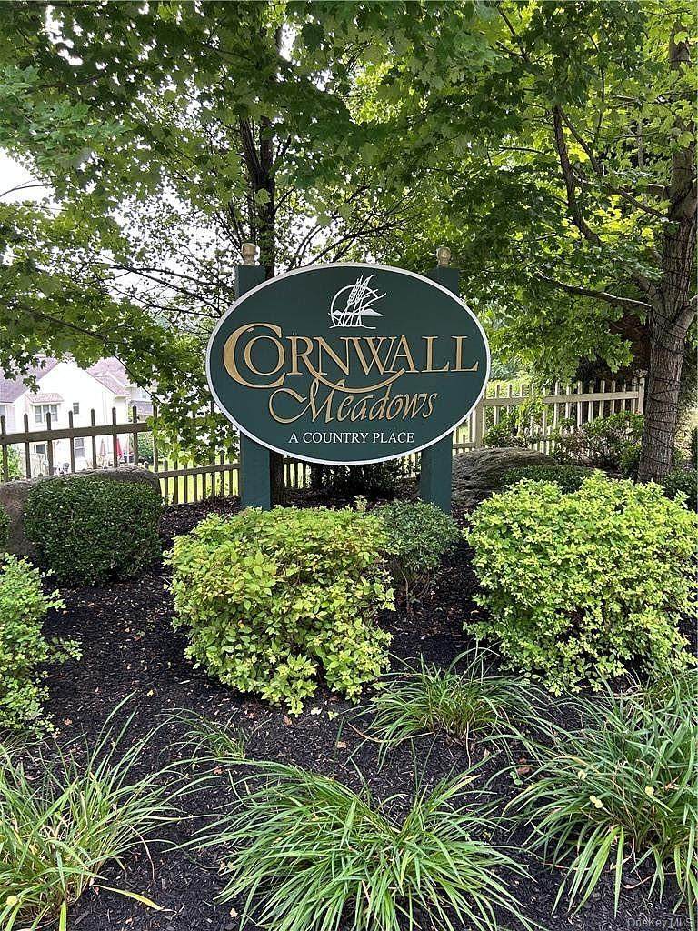 310 Cornwall Meadows Lane - Photo 1