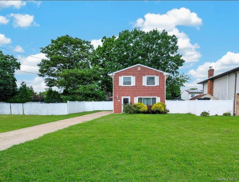 60 Lincoln Avenue - Photo 1