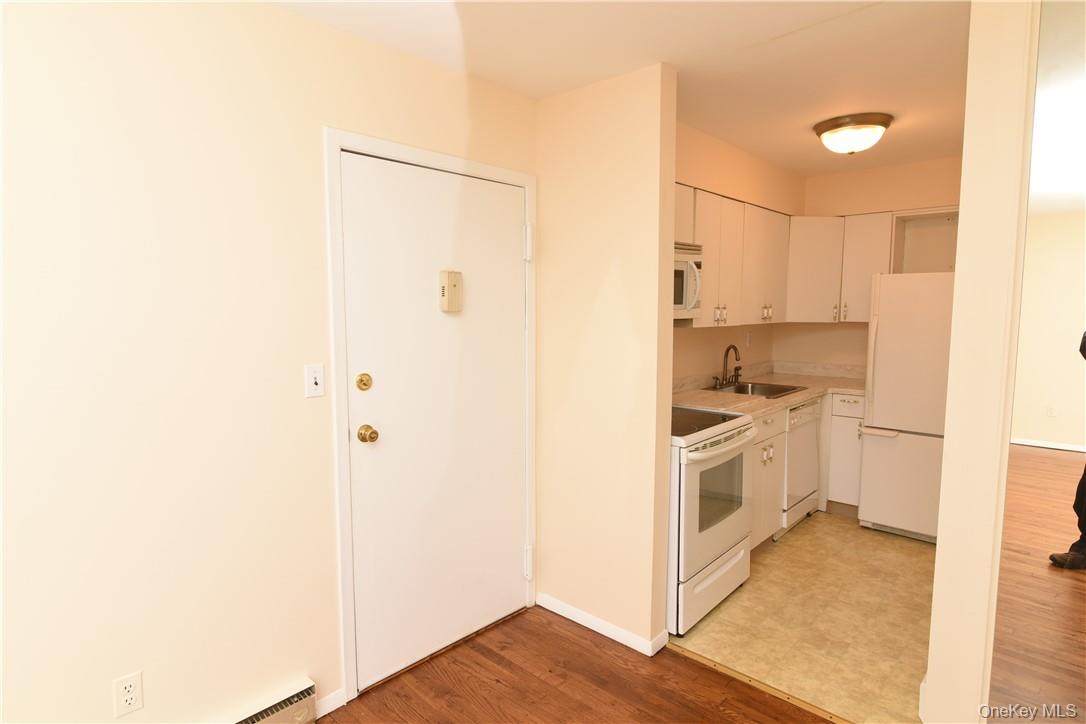260 West Street - Photo 1