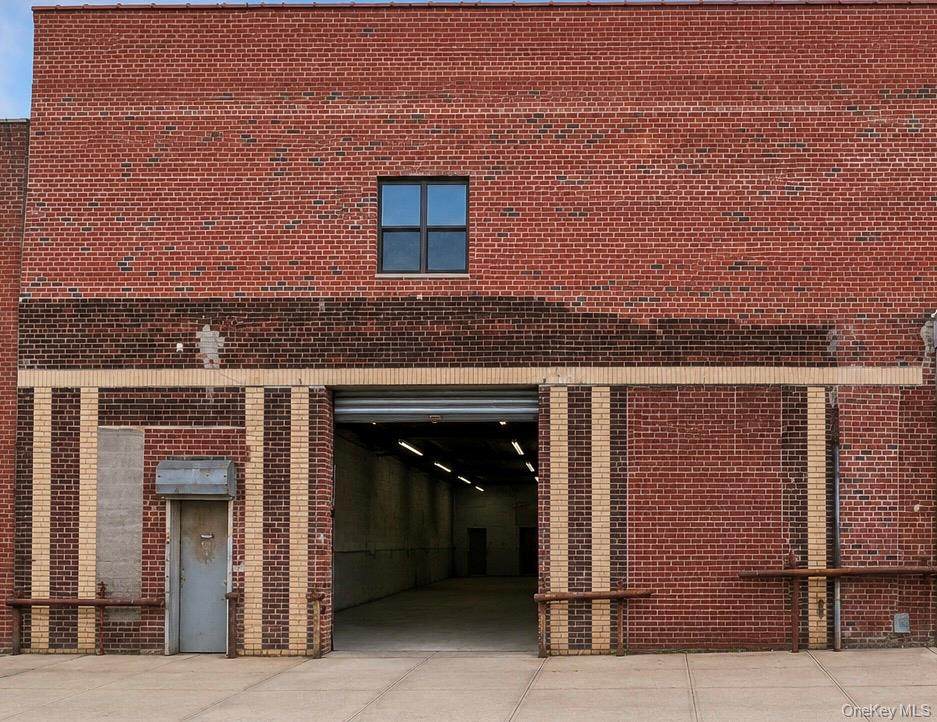 318 Stagg Street - Photo 1