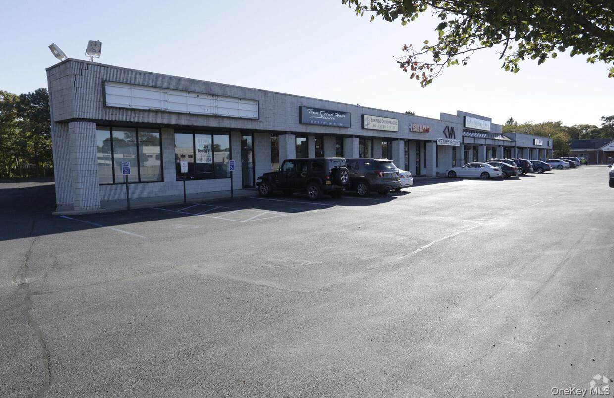 4846 Sunrise Highway - Photo 1