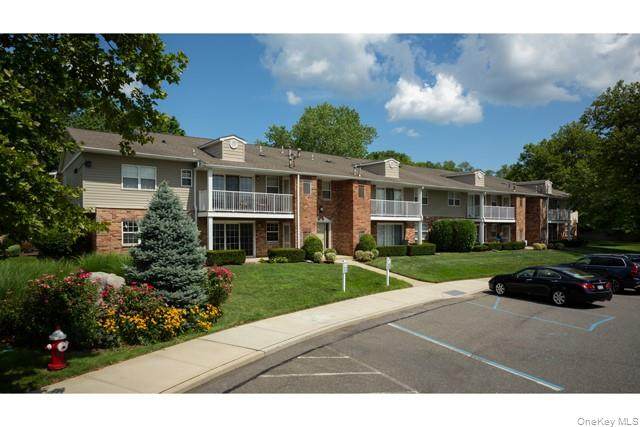 85 Westwood Drive - Photo 1