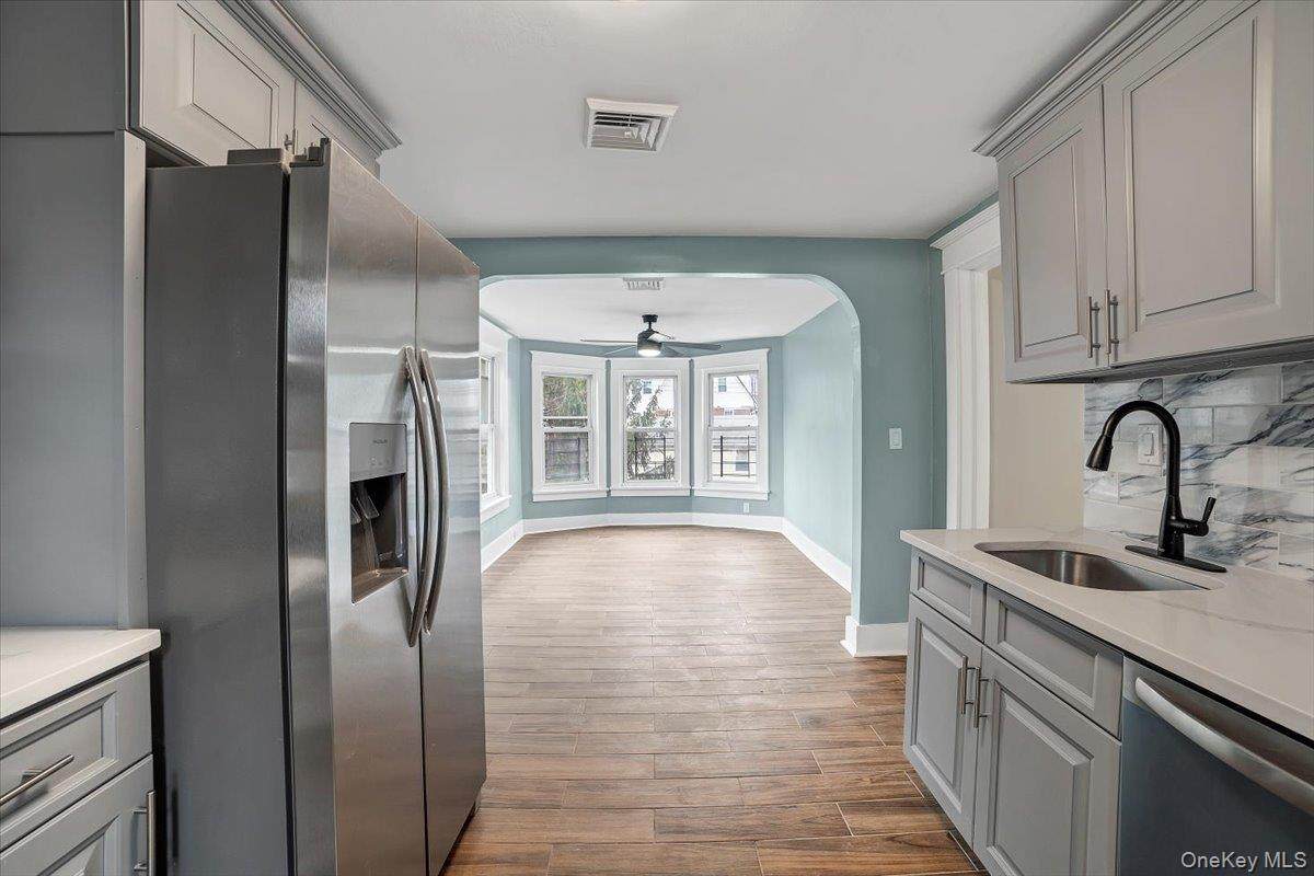 143 Chatterton Parkway - Photo 1
