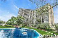 2 Bay Club Drive - Photo 1