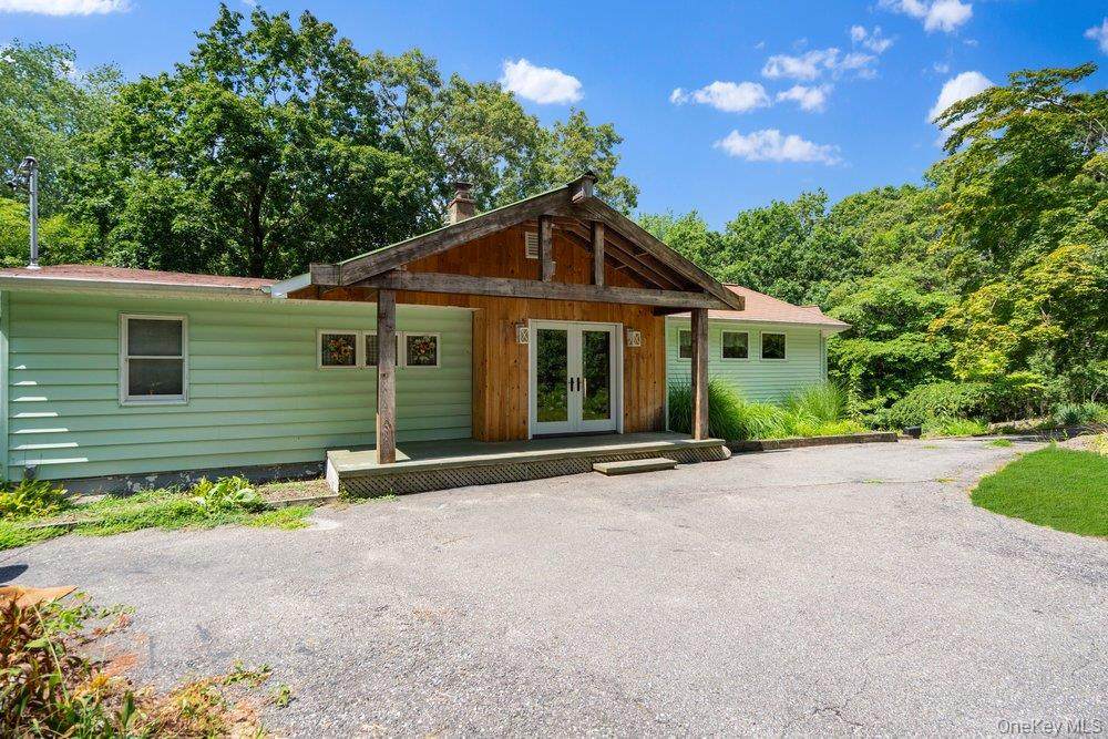 64 Sally Lane - Photo 1