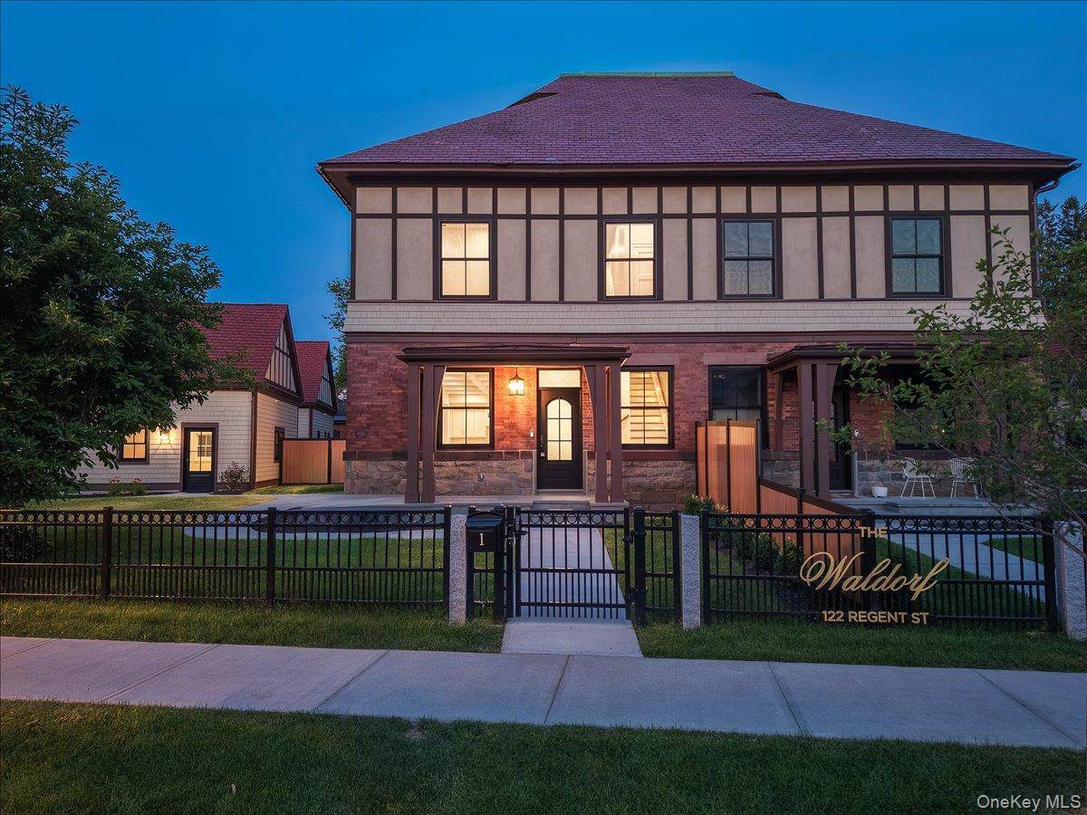 122 Regent Street - Photo 1