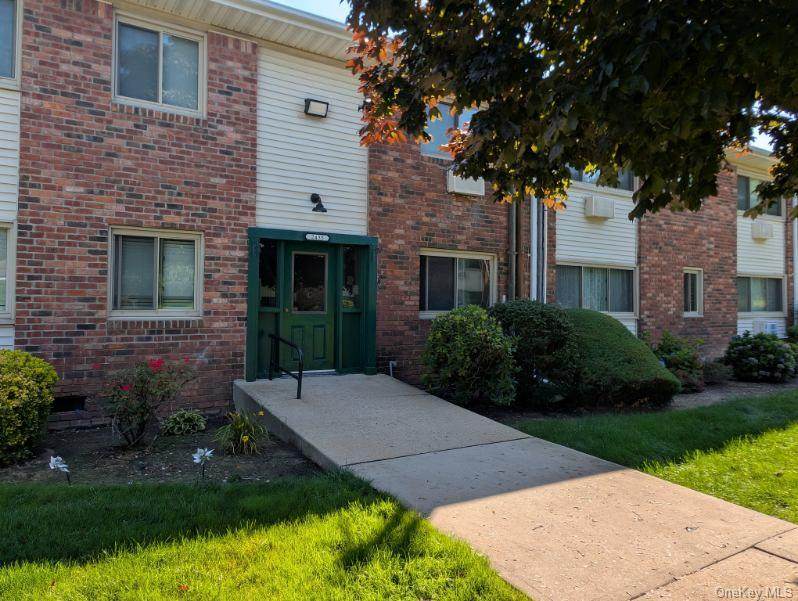 2435 Union Boulevard - Photo 1
