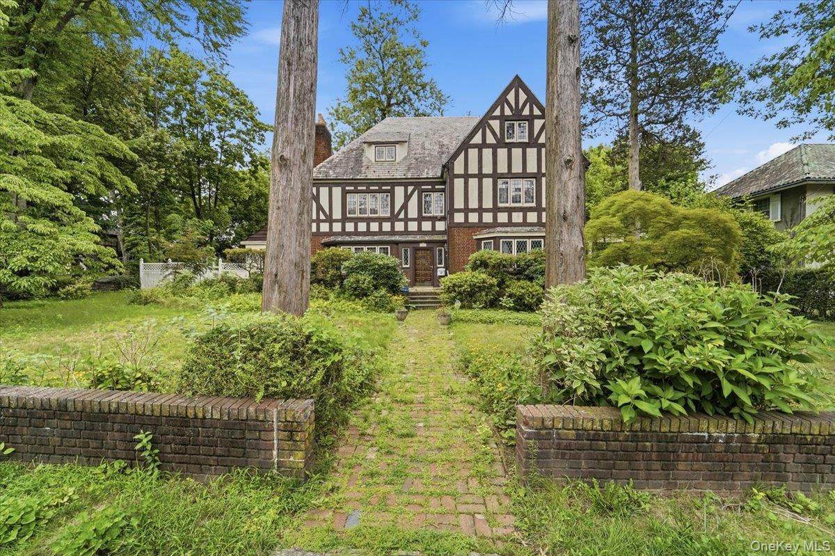149 Esplanade - Photo 1