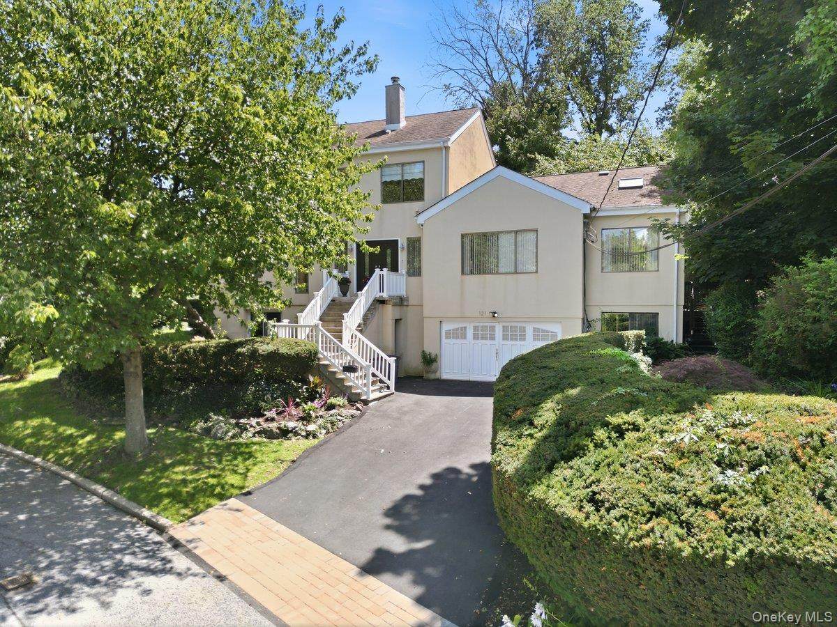 121 Newport Road - Photo 1