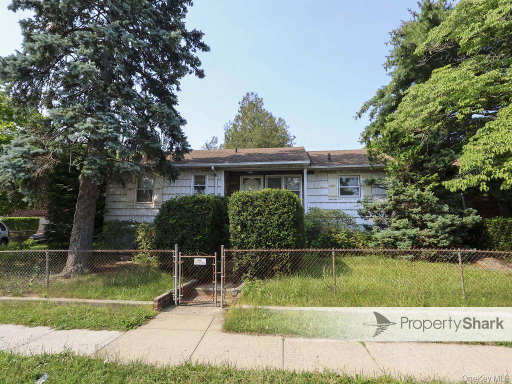 3140 Country Club Road - Photo 1