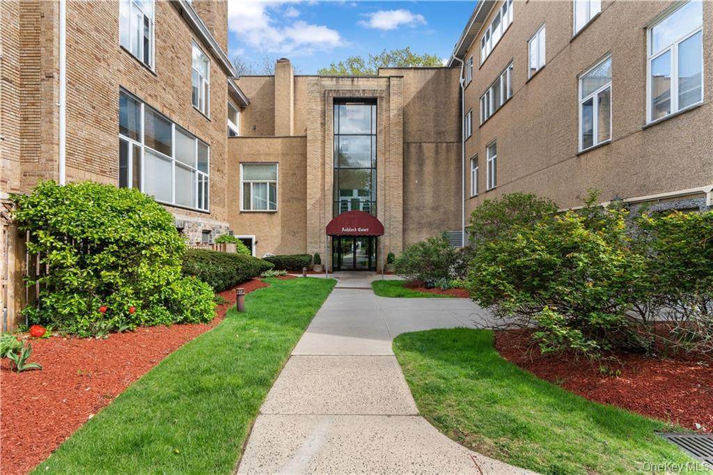 520 Ashford Avenue - Photo 1