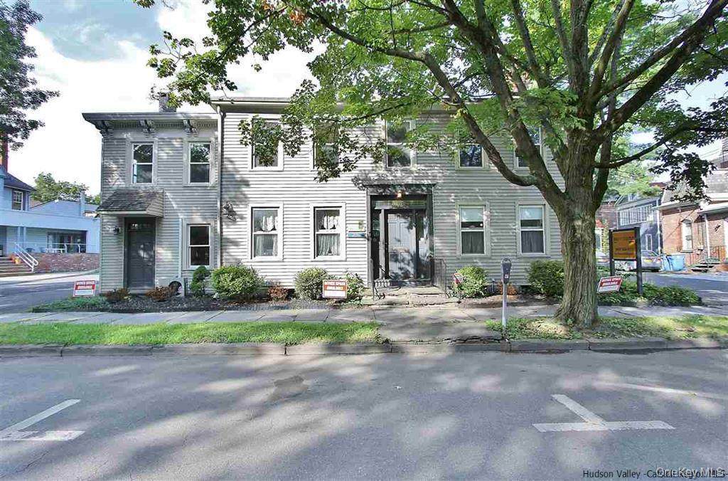 231 Clinton Avenue - Photo 1