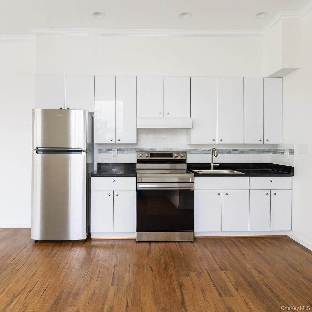 422 Broadway - Photo 1