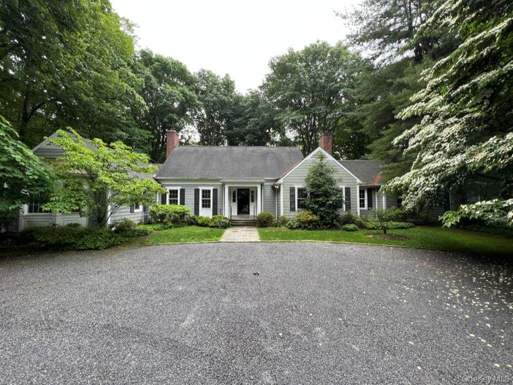 23 Matinecock Farms Road - Photo 1