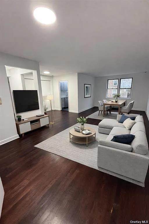 154 Ravine Avenue - Photo 1