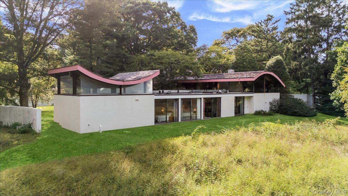 347 Duck Pond Road - Photo 1