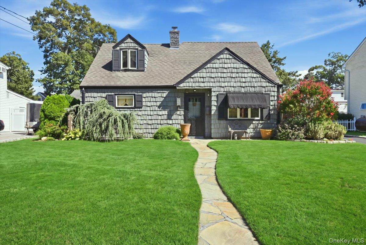 65 Riverside Avenue - Photo 1