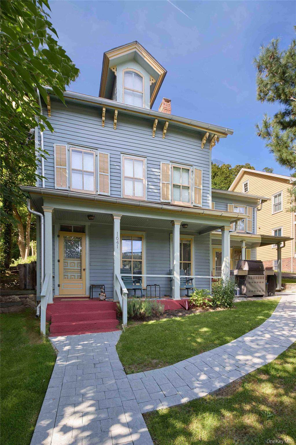 1641 Northern Boulevard - Photo 1