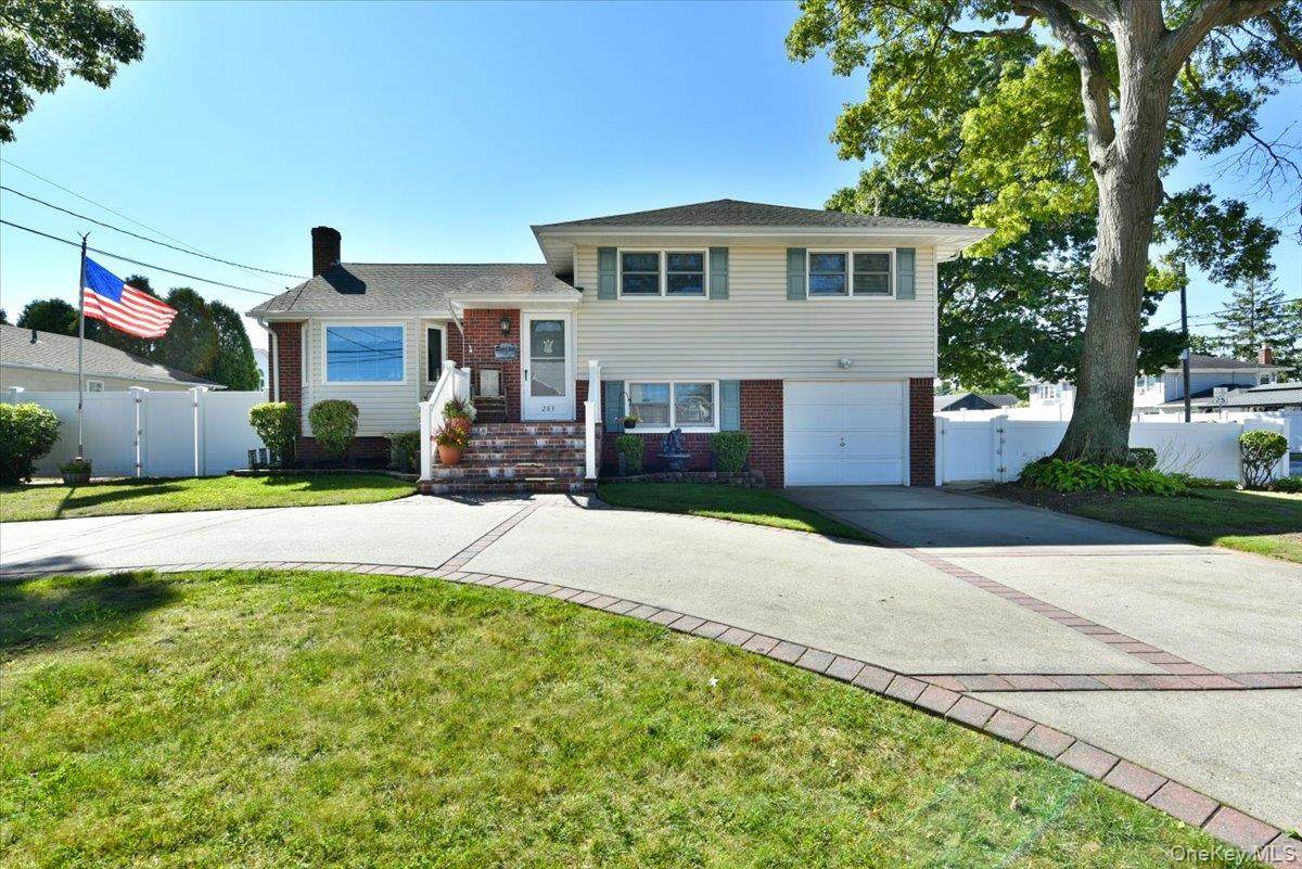 283 Gates Avenue - Photo 1
