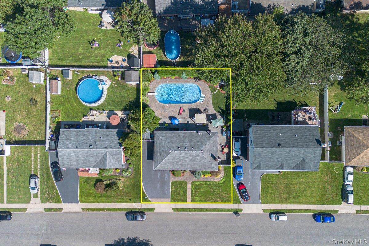 53 Burlington Avenue - Photo 1