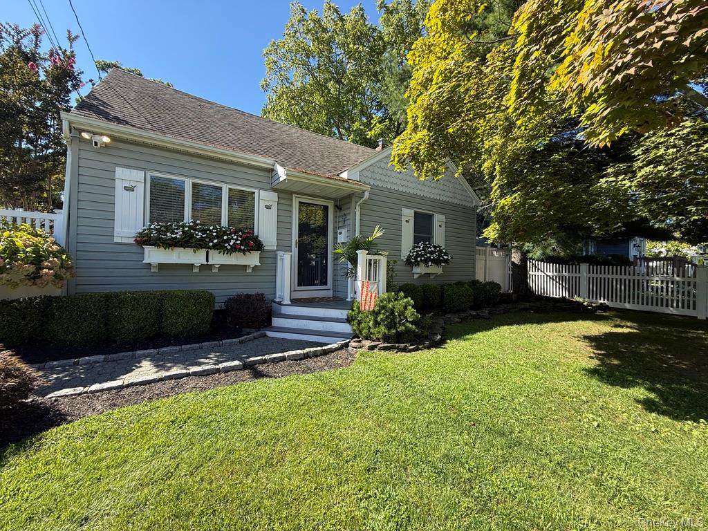 124 Smith Avenue - Photo 1
