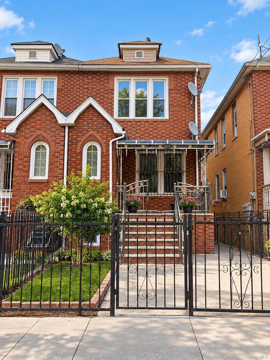 95 56th Street - Photo 1