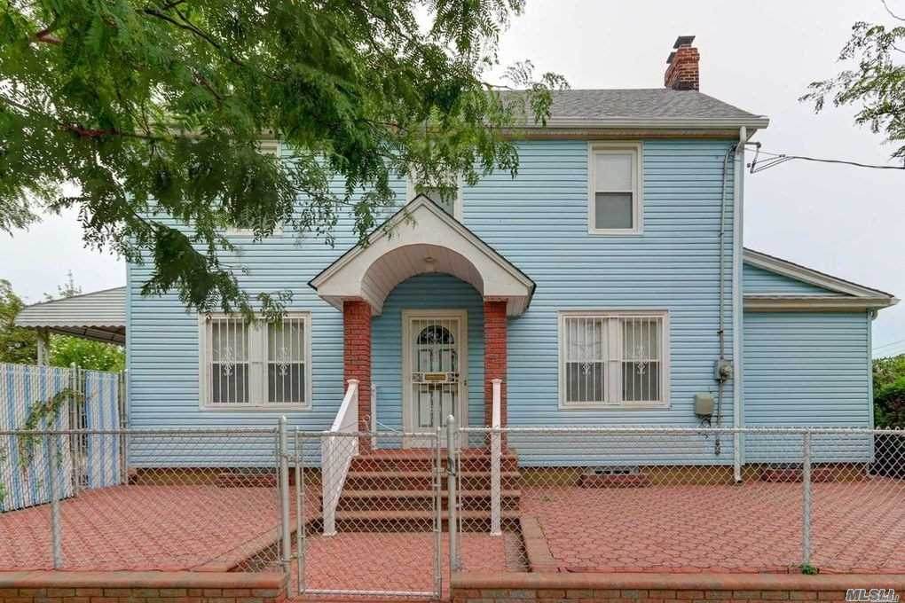 90-01 Hollis Court Boulevard - Photo 1