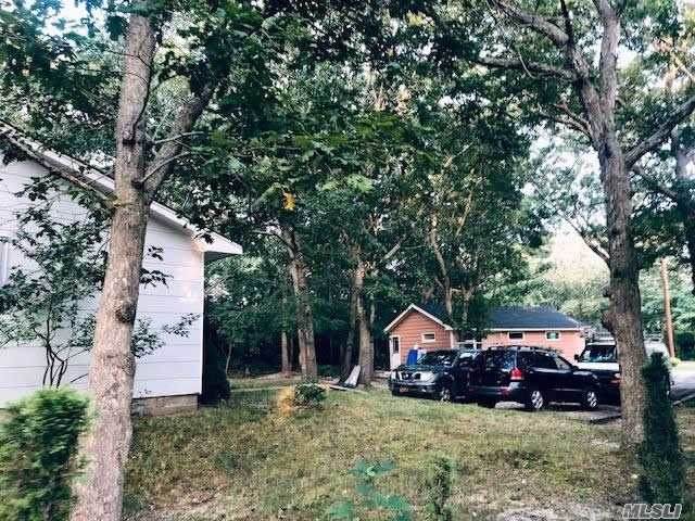 590 Montauk - Photo 1