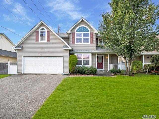 11 Rolling Hill Drive - Photo 1