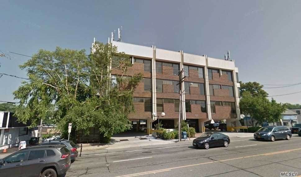 107 Northern Boulevard - Photo 1