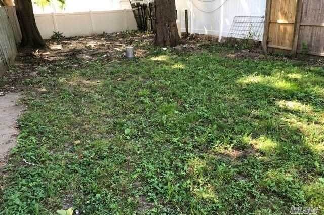526 Southern Pkwy Parkway - Photo 1