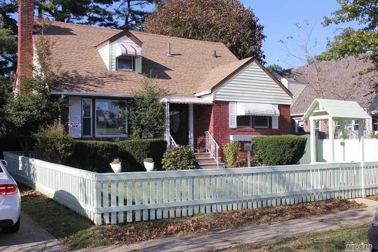48 Jean Avenue - Photo 1