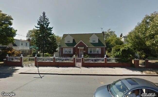119-28 Farmers Boulevard - Photo 1