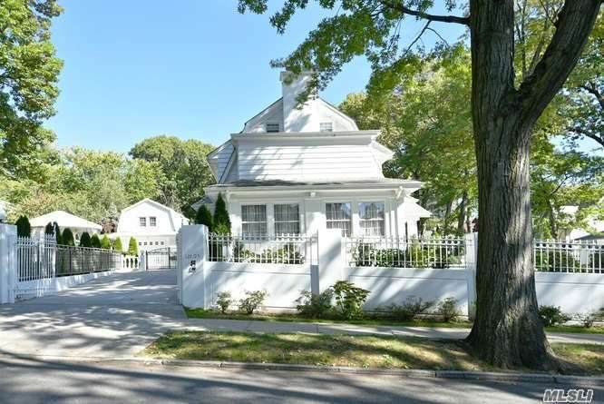 122 82nd Road - Photo 1