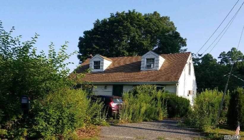 105 Maplewood Road - Photo 1