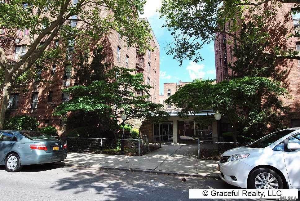 345 Webster Avenue - Photo 1