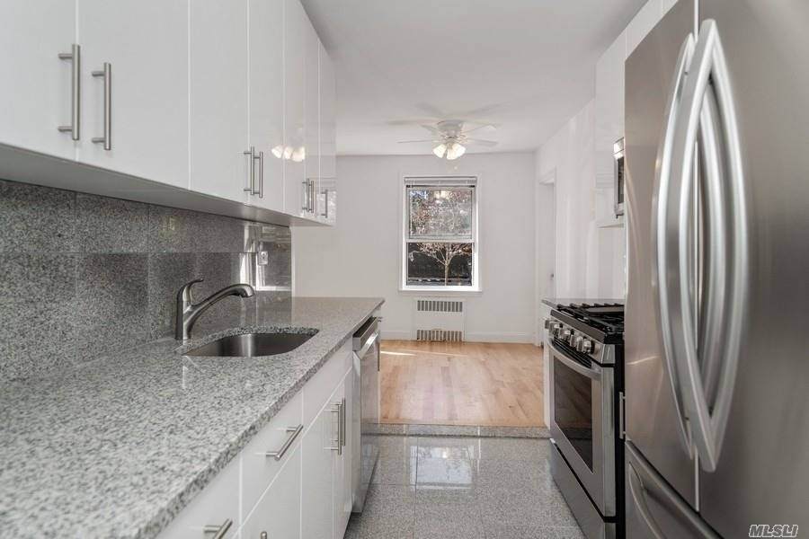 162-01 Powells Cove Boulevard - Photo 1