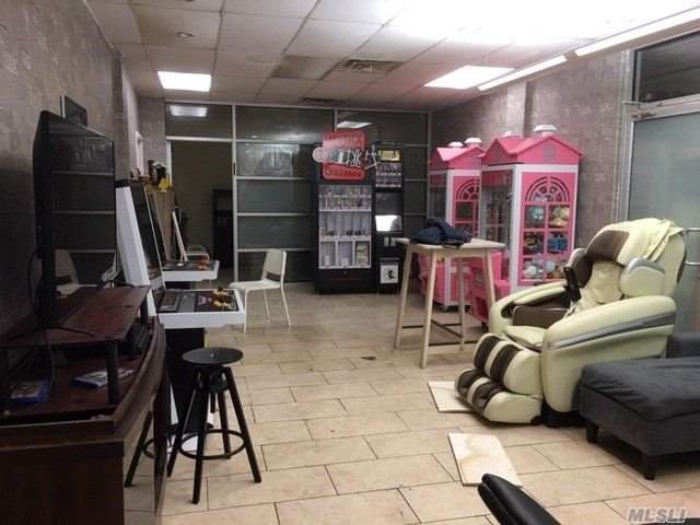149-36 Northern Boulevard - Photo 1